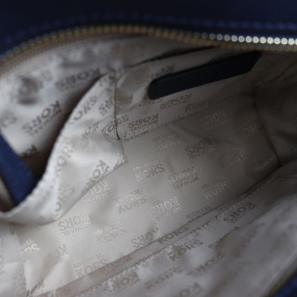 Michael Kors Hamilton Traveler Medium Shoulder Bag 35F7GHXM2L PVC Navy Cadena - Picture 8 of 9